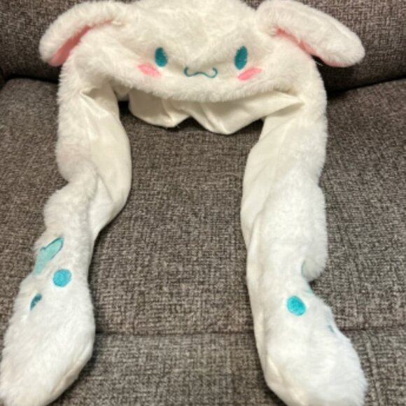Sanrio Cinnamoroll Hat Moving Ears Hello Kitty and Friends - Picture 1 of 5